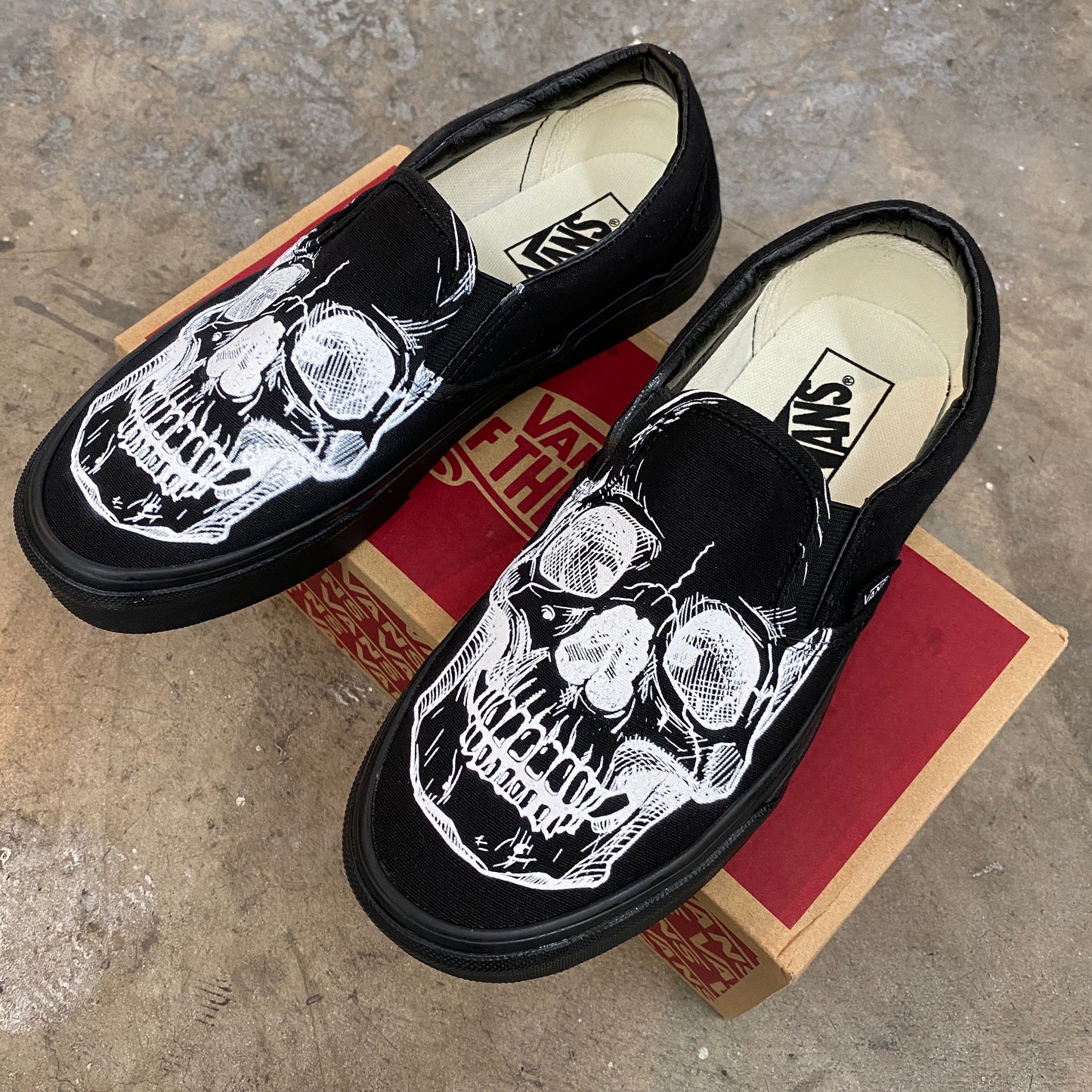 skull slip on vans shoes