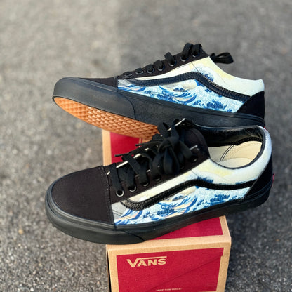 The Great Wave Off Kanagawa Custom Black/Black Old Skool Vans - Men's and Women's Shoes
