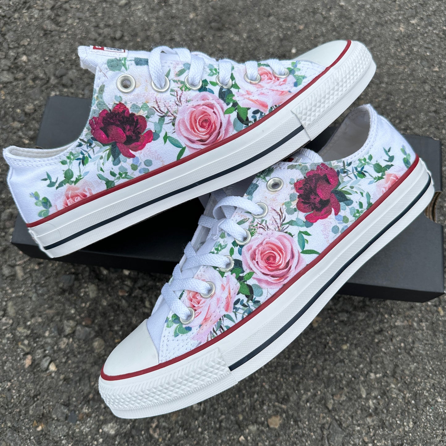 Whimsical Roses White Converse Low Top Chuck Taylor Shoes