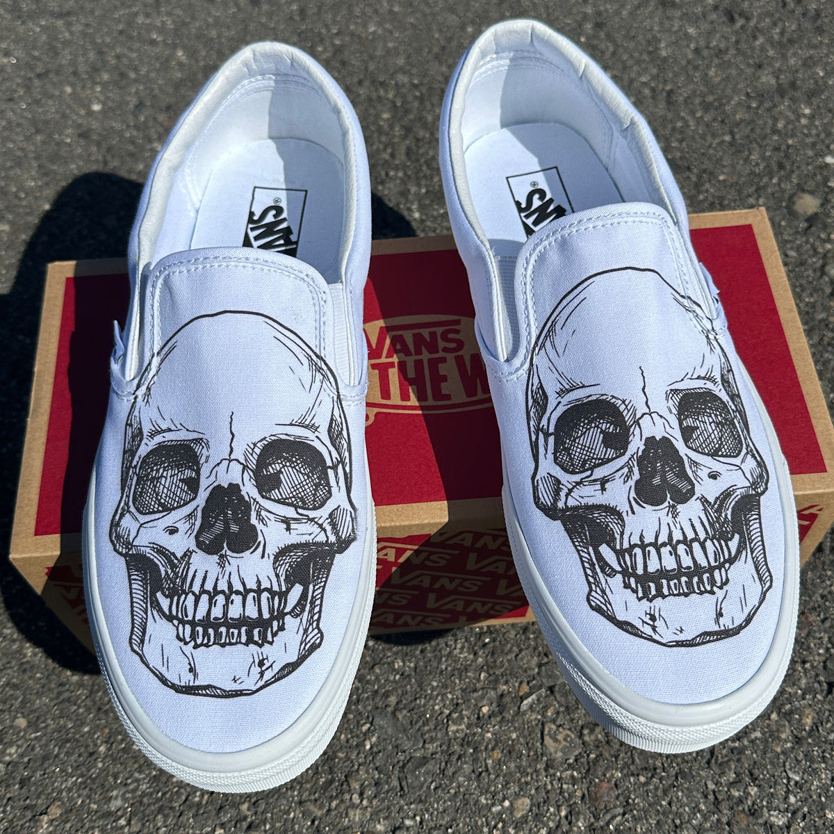 New with Box no lid white section X saint skull V Size 13. Very Nice Mens shoe Section X Men main image 2