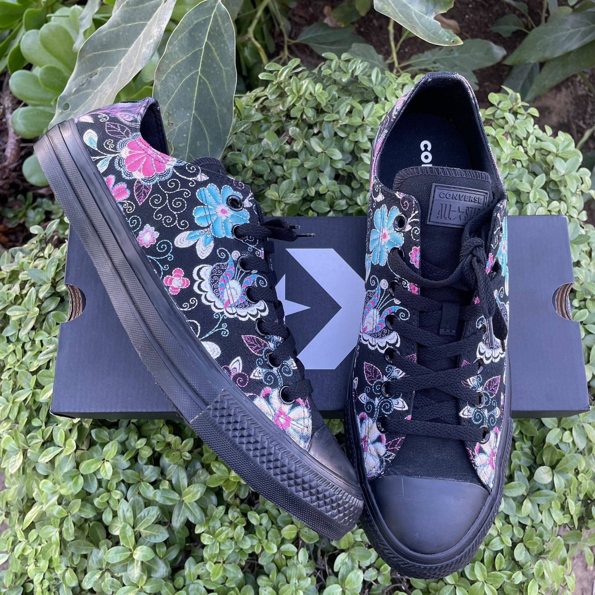 Custom Embroidered Style Print Black/Black Converse Low Top Chuck