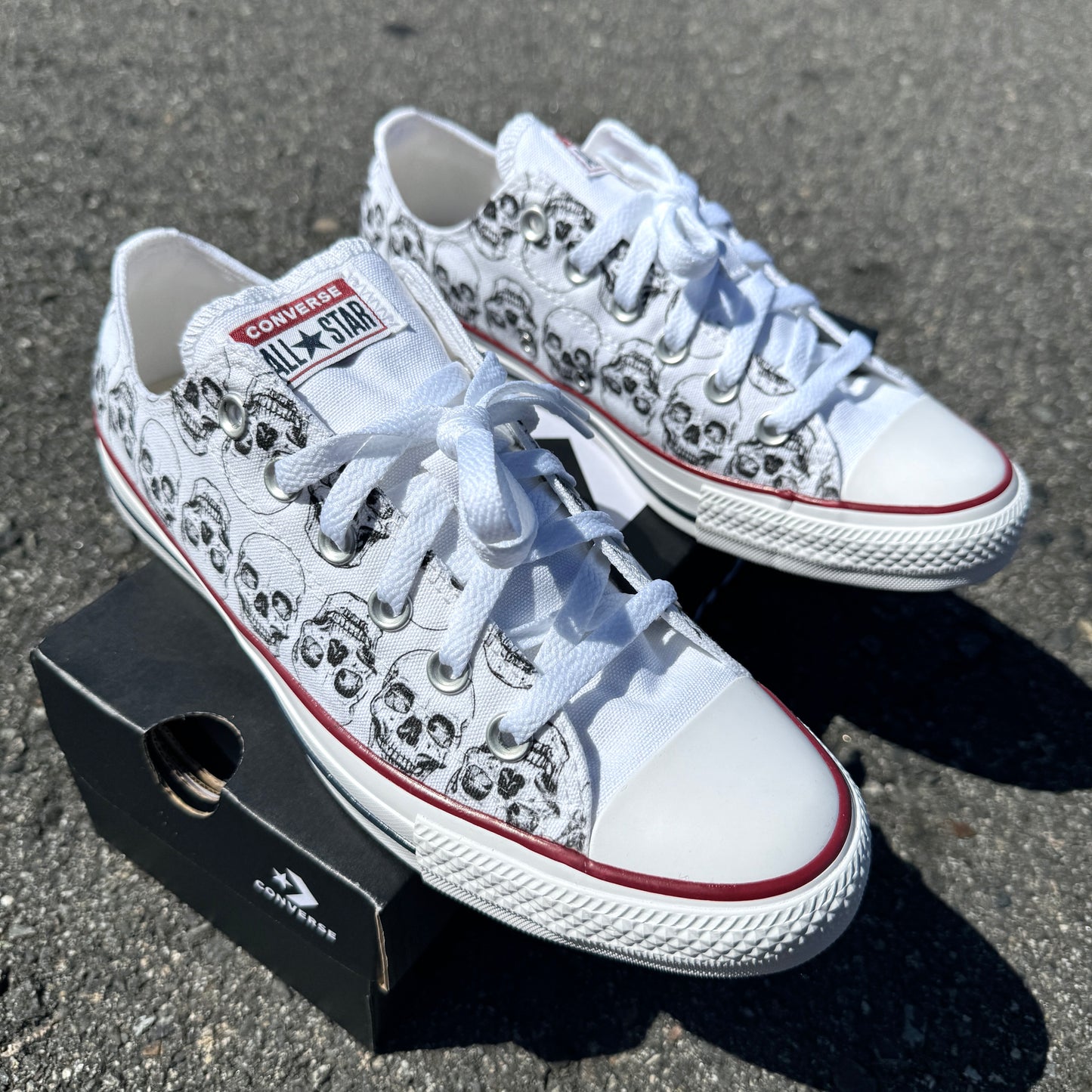 Skull Pattern White Converse Low Top Chuck Taylor Shoes