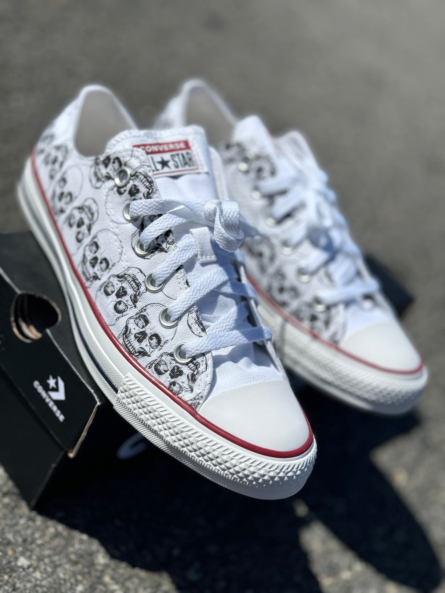 Skull Pattern White Converse Low Top Chuck Taylor Shoes