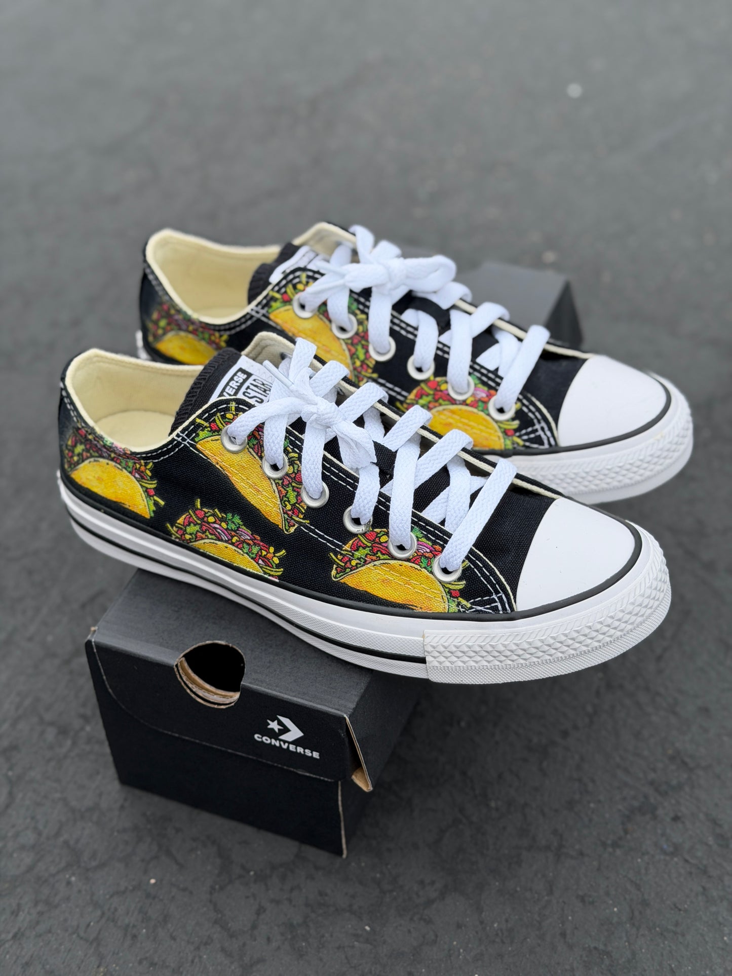 Tacos Converse Chuck Taylor Low Top Shoes