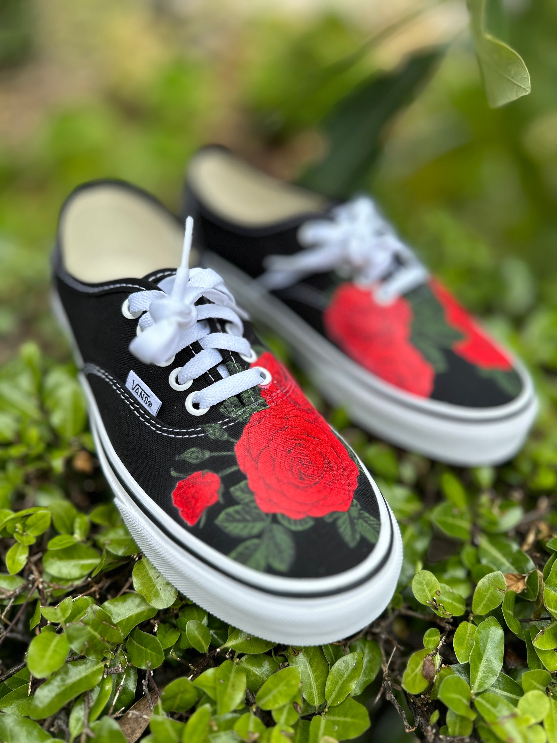 Red Roses Flower Nature - Black Authentic Vans