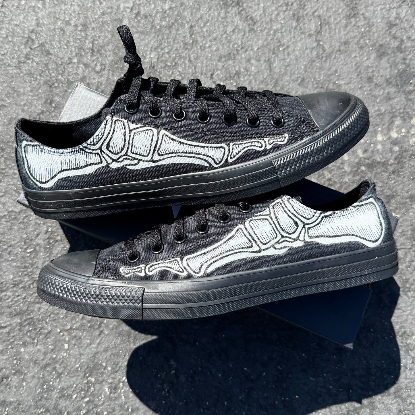 Custom Skeleton Feet Shoes - Custom Black/BlackLow Top Converse Shoes