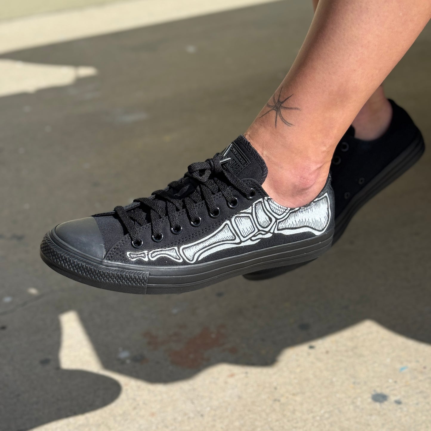 Custom Skeleton Feet Shoes - Custom Black/BlackLow Top Converse Shoes
