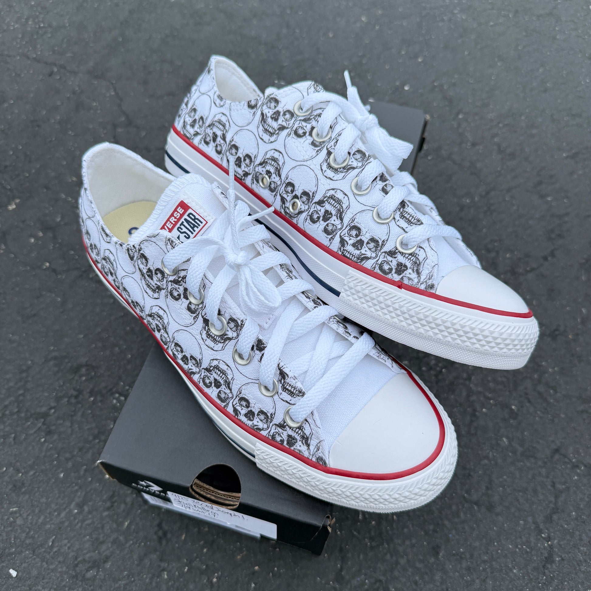 skull pattern white low top converse Chuck Taylor shoes custom