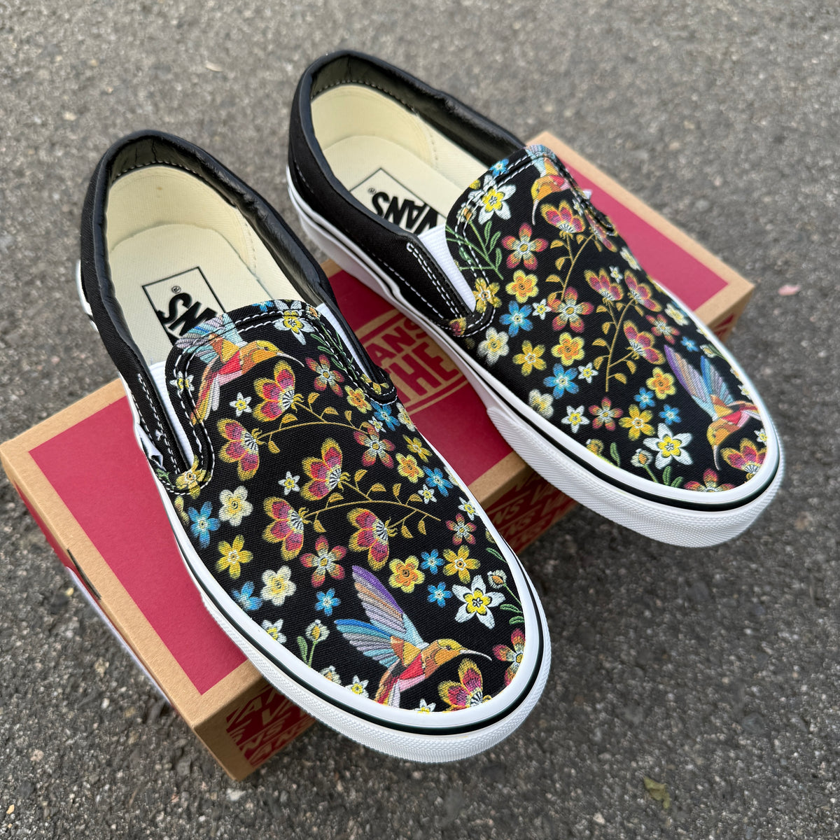 Vans Checkerboard Floral Slip-On - Black with Multicolor Flowers Tropical Hawaiian Pattern Black Slip On Vans Shoes – BlvdCustom main image 2