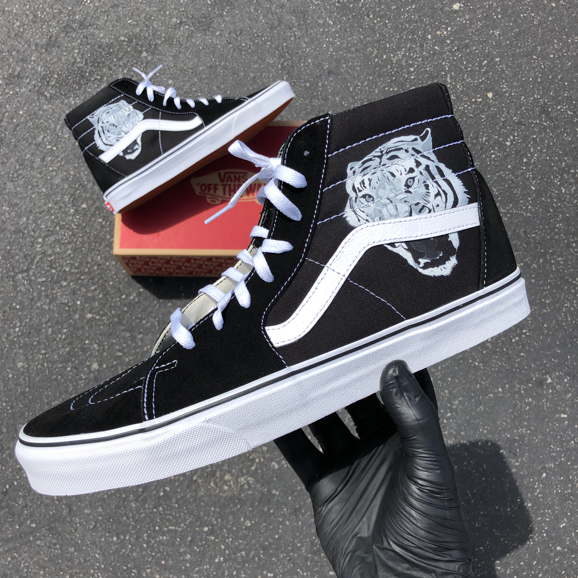 Vans tiger sales