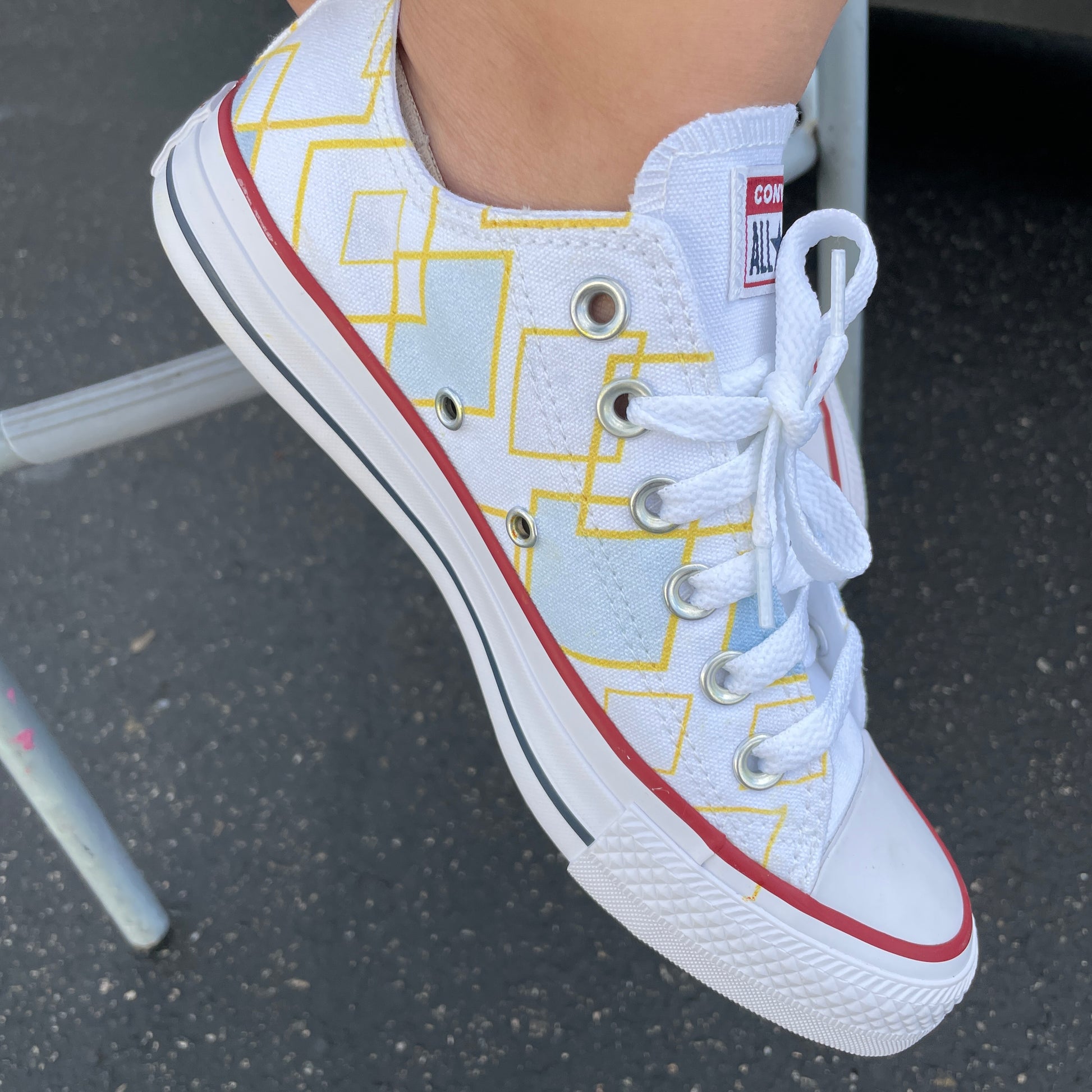 Dancing Diamond Pattern - Custom Low Top Converse