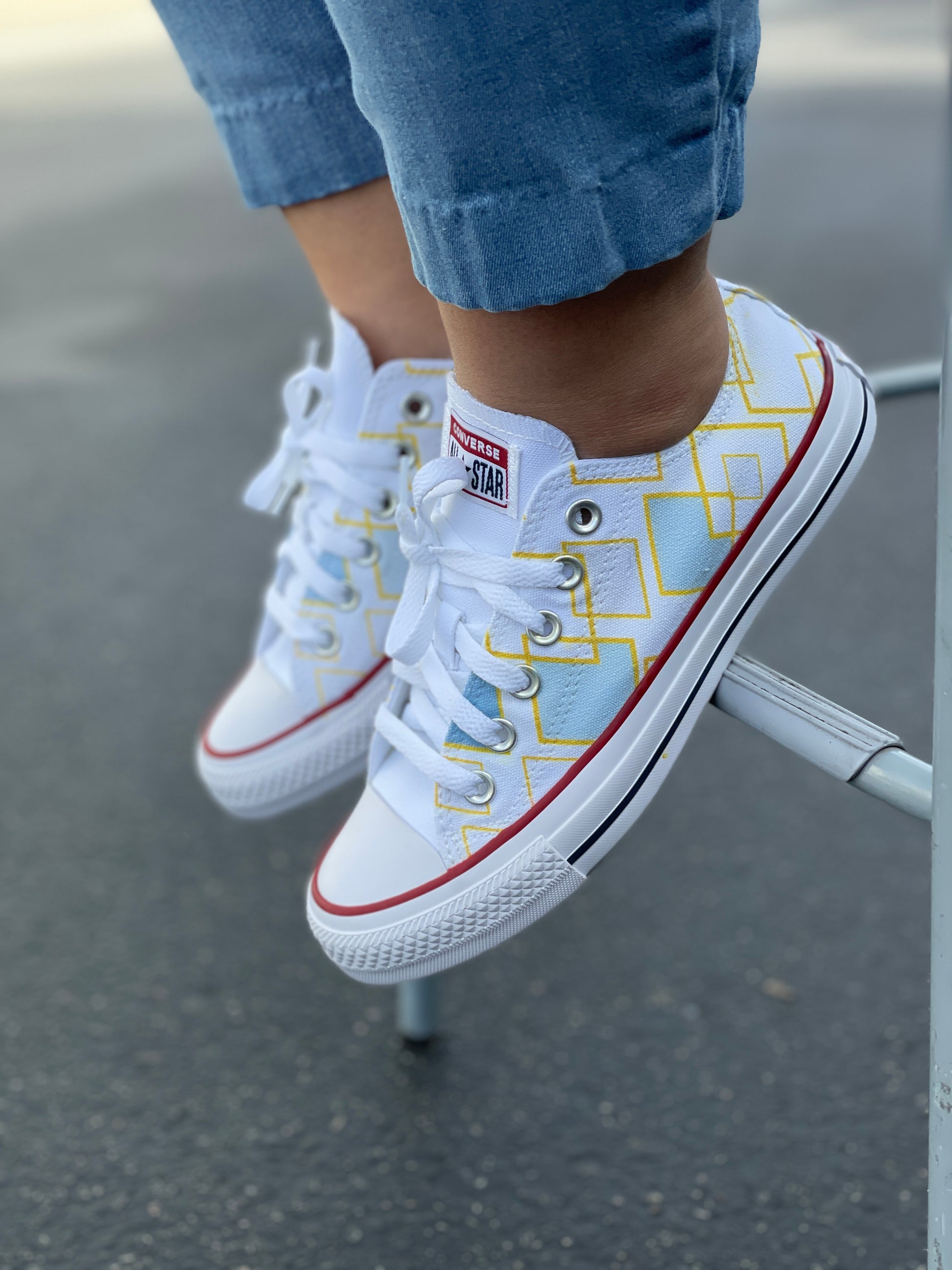Dancing Diamond Pattern - Custom Low Top Converse