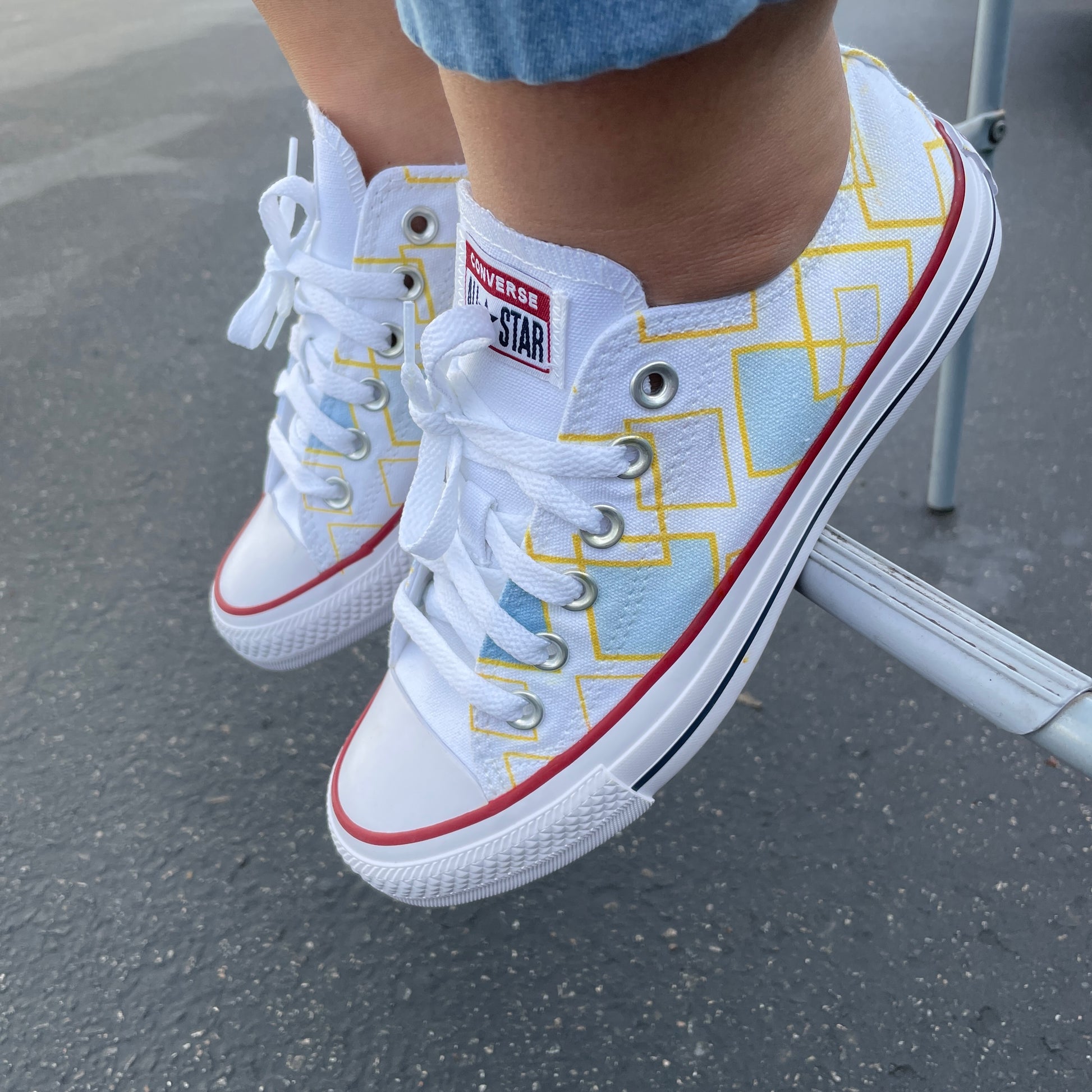 Dancing Diamond Pattern - Custom Low Top Converse