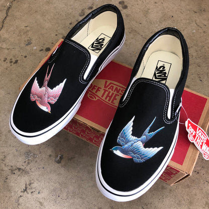 Red And Blue Sparrow - Black Slip Ons