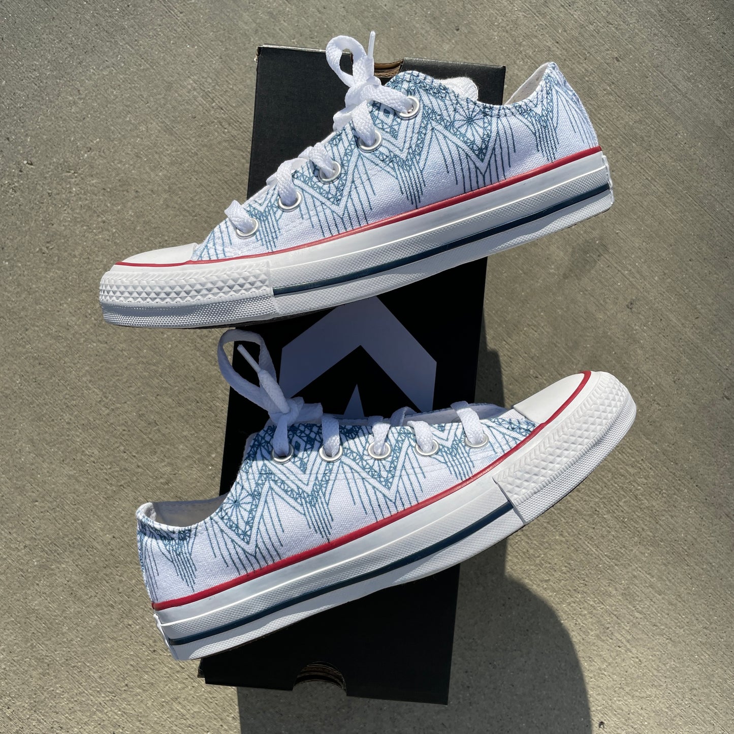 Gray Blue Dripping Lace Pattern White Low Tops - Custom Converse Shoes