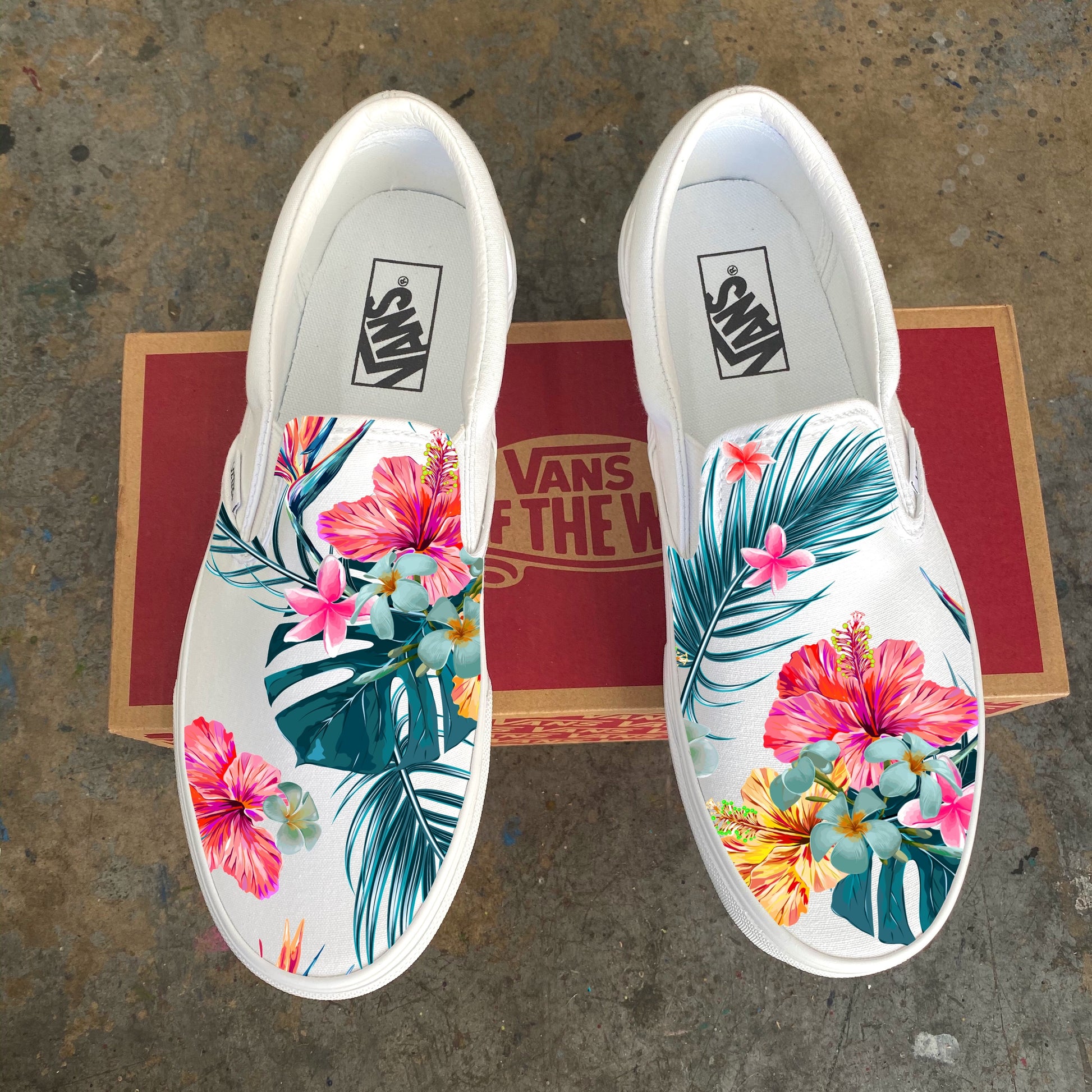 Tropical Hawaiian White Slip Ons Wish