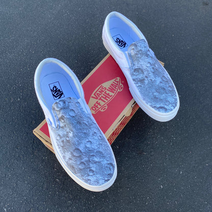 Moon Crater - White Slip On Vans