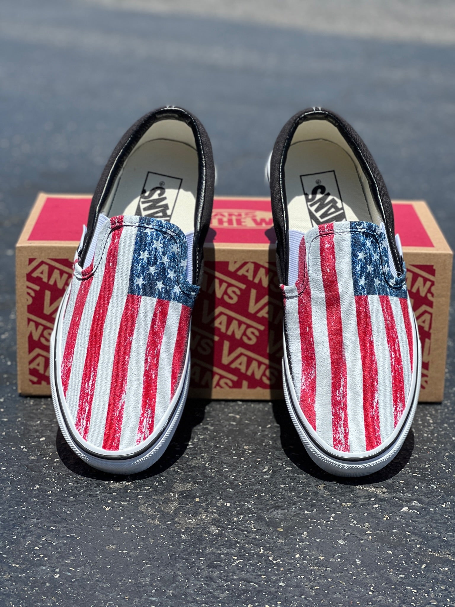 How to make American Flag Shoes - It's Always Autumn