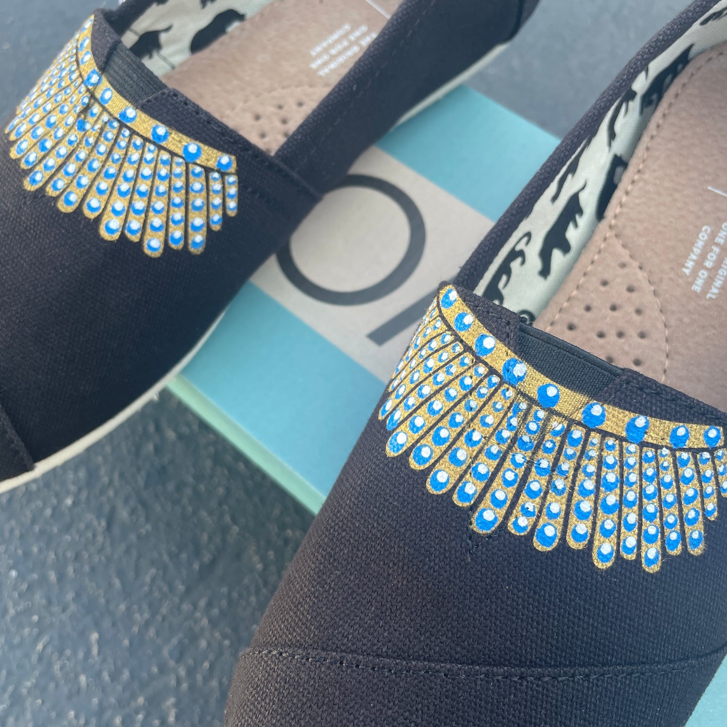 Justice Ruth Bader Ginsburg Dissent Collar - Custom TOMS Shoes